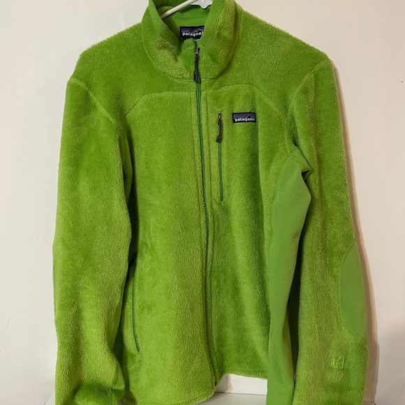 Patagonia Jackets & Blazers - Patagonia full zip in green